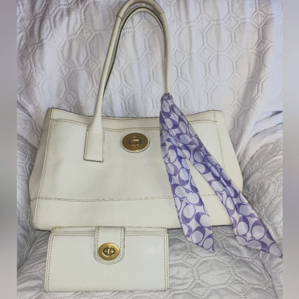 Coach White Leather Bag & Wallet Set